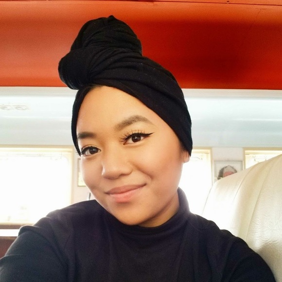 Meet your Posher, Cheyenne - Picture 1 of 2